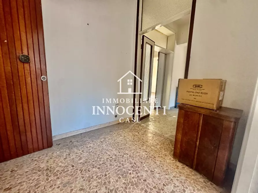 Immagine 16 di Appartamento in vendita  a Massa