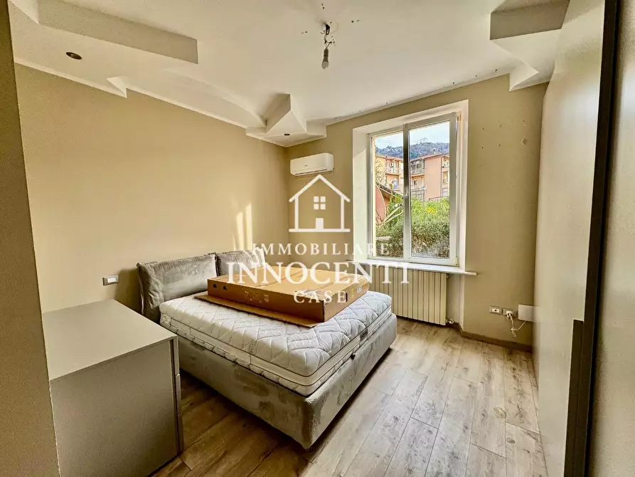 Immagine 12 di Casa bifamiliare in vendita  a Massa