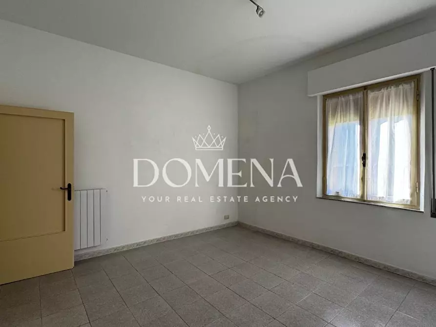 Immagine 9 di Appartamento in vendita  a Siena