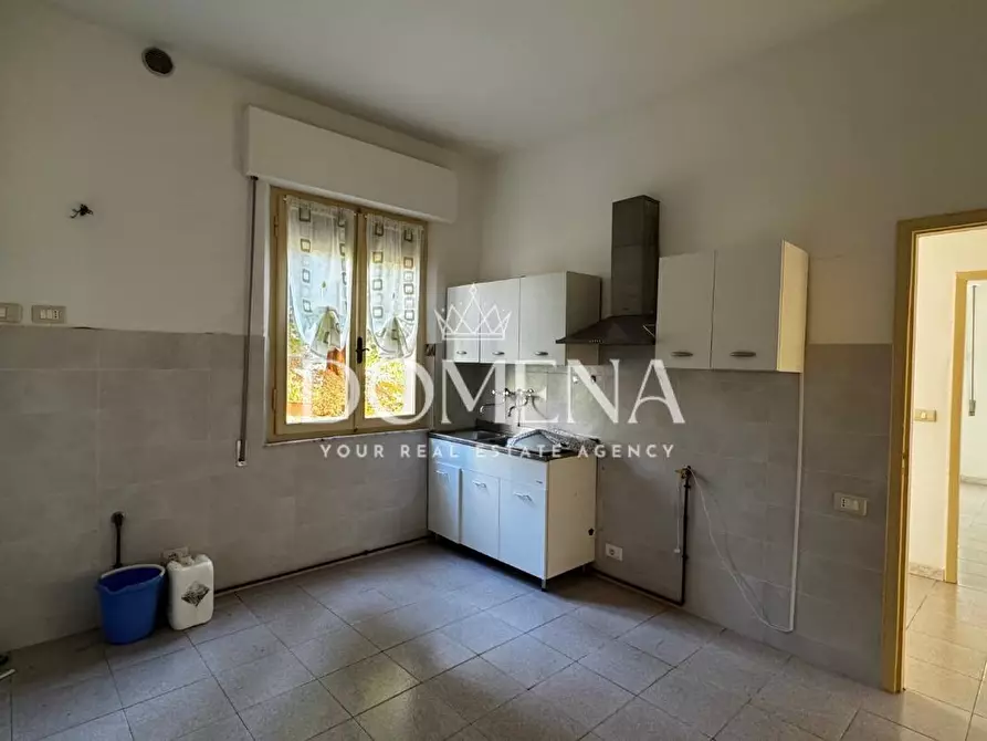 Immagine 5 di Appartamento in vendita  a Siena