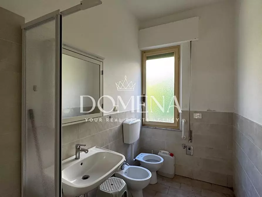 Immagine 10 di Appartamento in vendita  a Siena