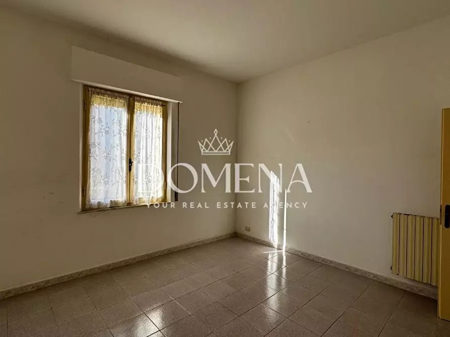 Immagine 2 di Appartamento in vendita  a Siena