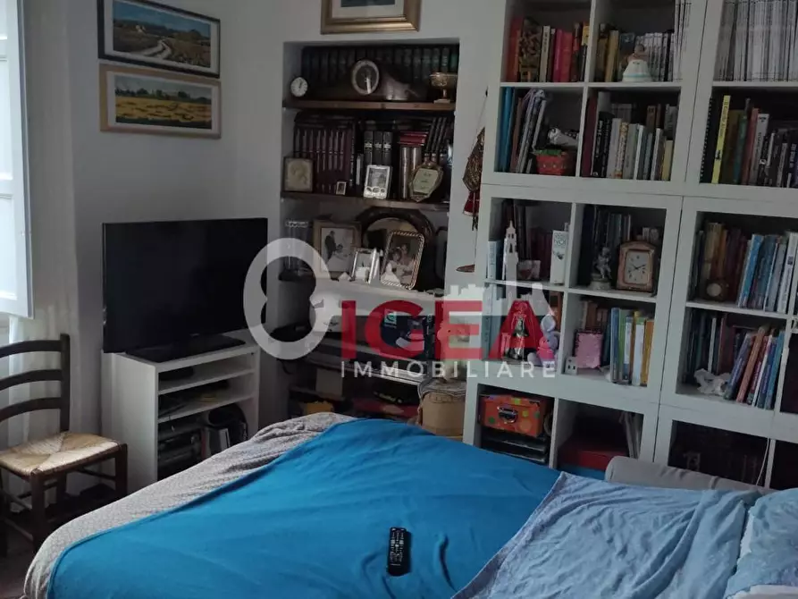 Immagine 21 di Appartamento in vendita  a Siena