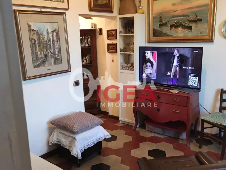 Immagine 10 di Appartamento in vendita  a Siena