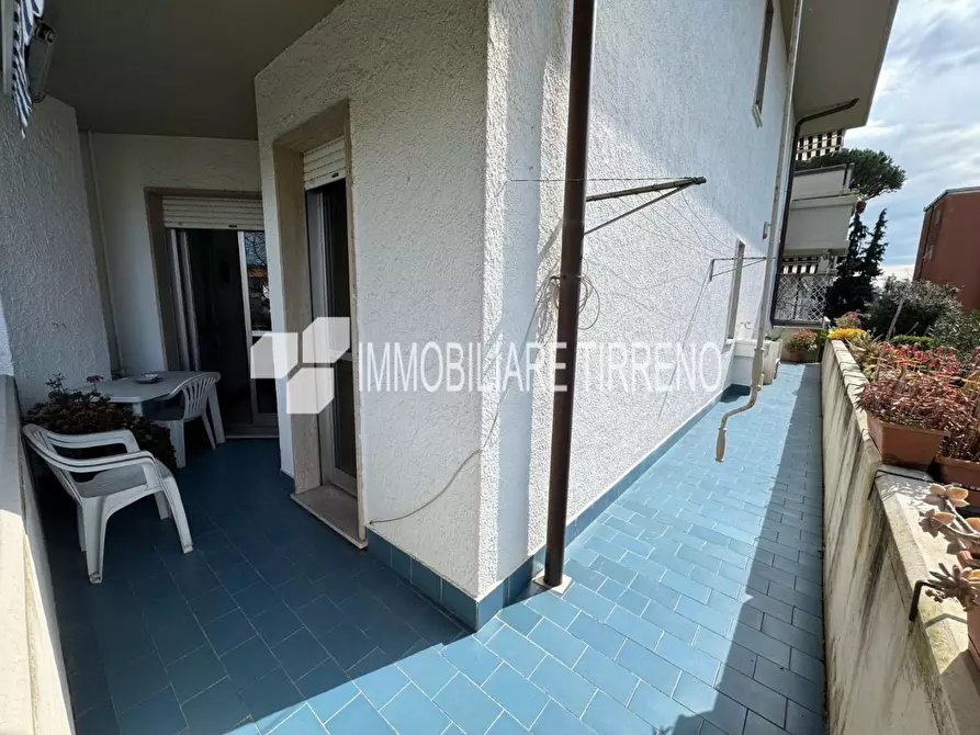 Immagine 13 di Appartamento in vendita  a Massa