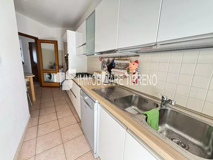 Immagine 7 di Appartamento in vendita  a Massa