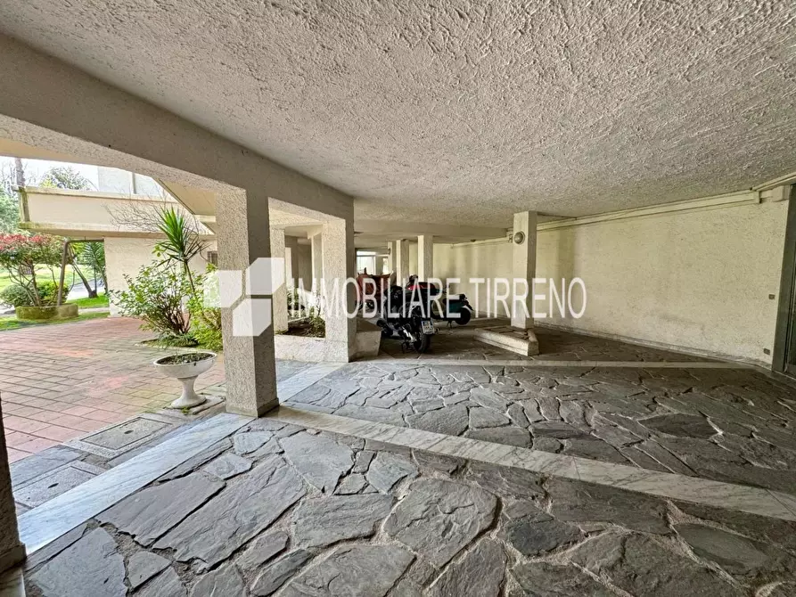 Immagine 15 di Appartamento in vendita  a Massa