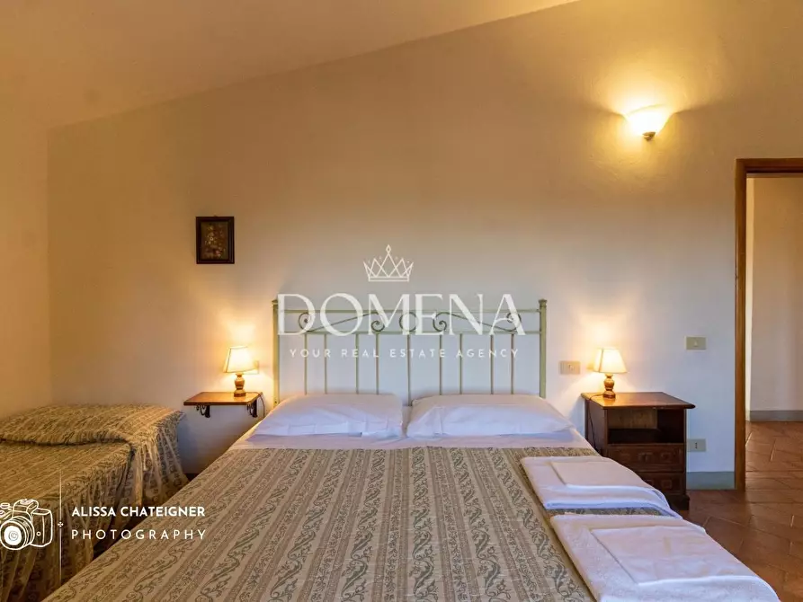 Immagine 37 di Casa colonica in vendita  a San Gimignano