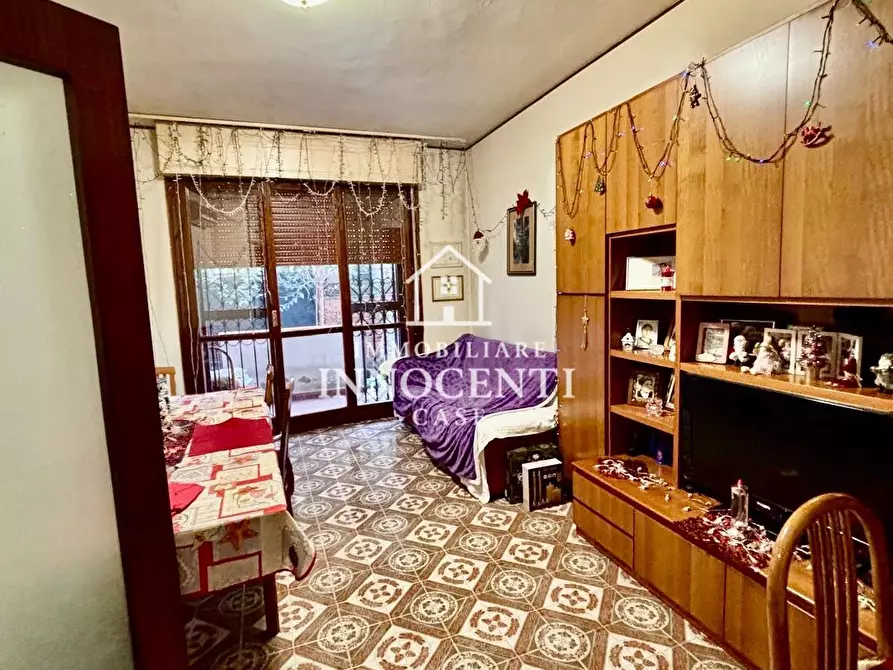 Immagine 4 di Appartamento in vendita  a Massa