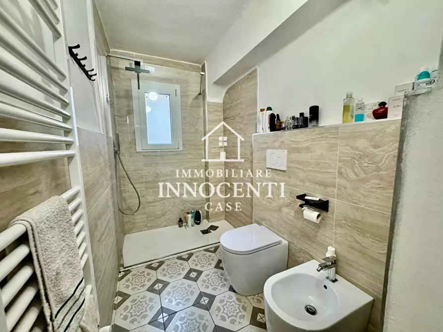 Immagine 24 di Appartamento in vendita  a Massa