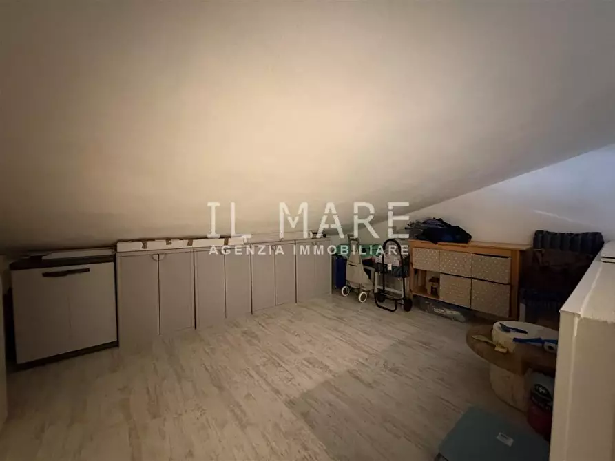 Immagine 19 di Appartamento in vendita  a Massa