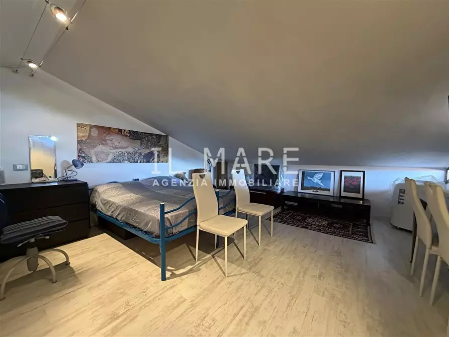 Immagine 16 di Appartamento in vendita  a Massa