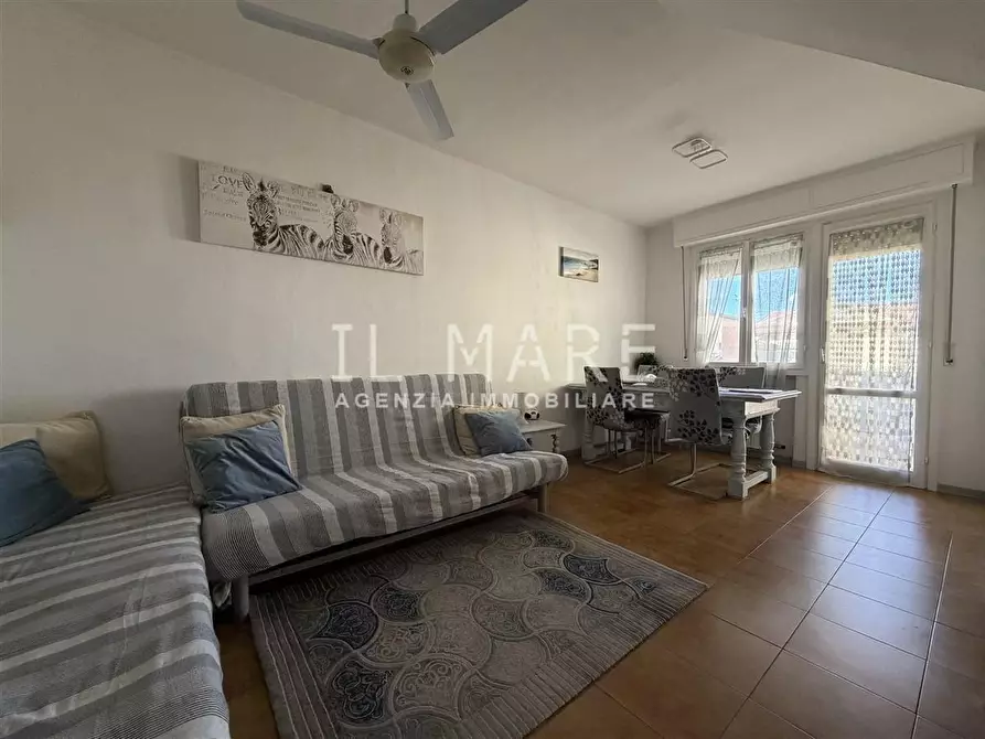 Immagine 3 di Appartamento in vendita  a Massa