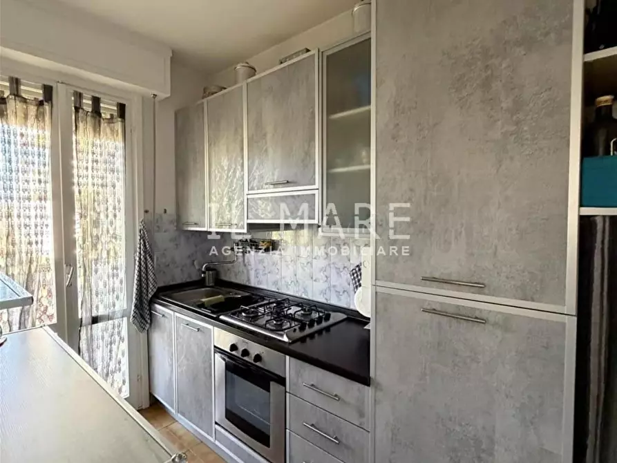 Immagine 6 di Appartamento in vendita  a Massa