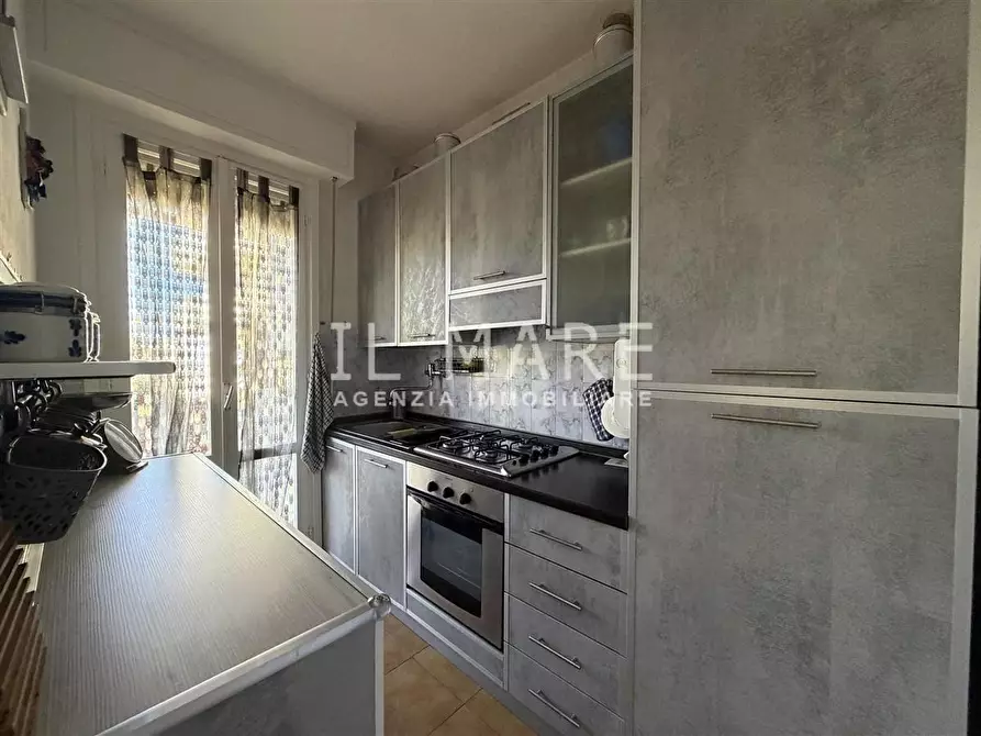 Immagine 7 di Appartamento in vendita  a Massa