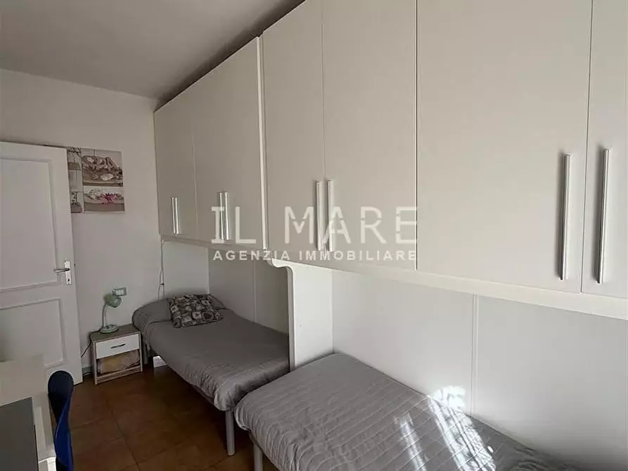 Immagine 13 di Appartamento in vendita  a Massa