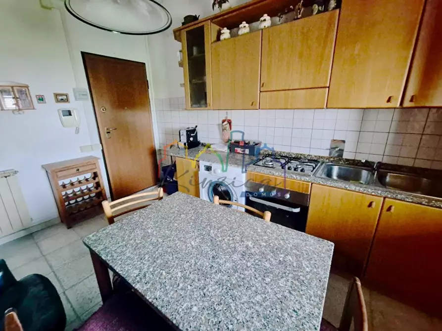 Immagine 4 di Appartamento in vendita  a Cascina