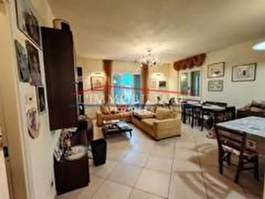 Immagine 4 di Casa trifamiliare in vendita  a Montignoso