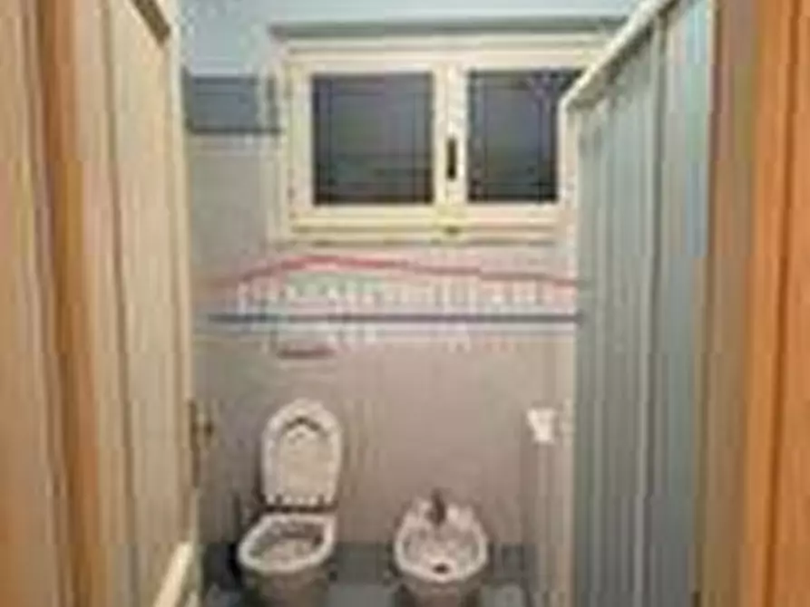 Immagine 20 di Casa trifamiliare in vendita  a Montignoso