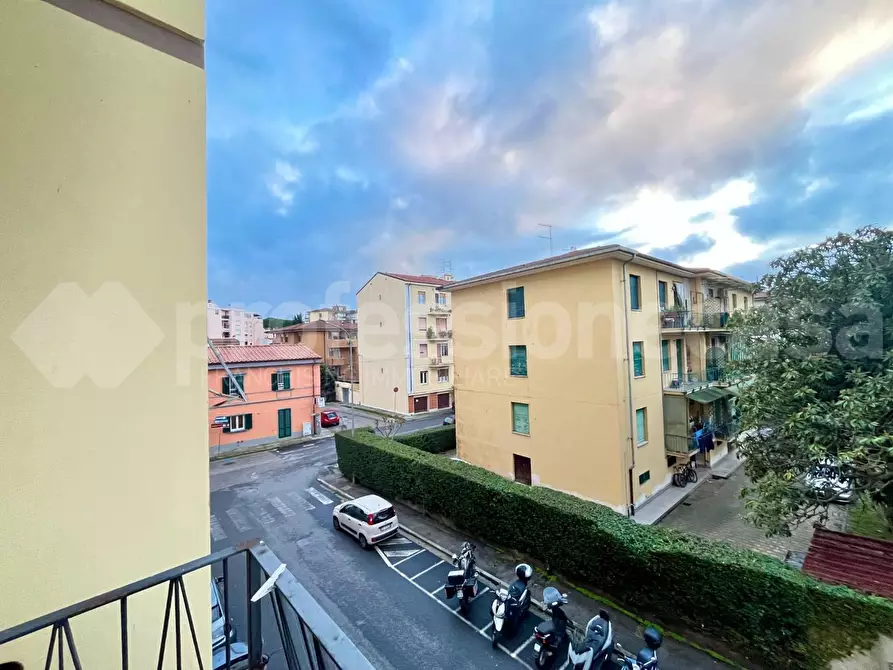 Immagine 11 di Appartamento in vendita  a Pisa