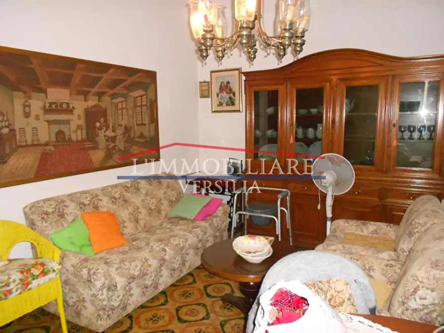 Immagine 18 di Casa indipendente in vendita  a Massa