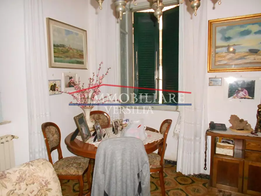 Immagine 17 di Casa indipendente in vendita  a Massa