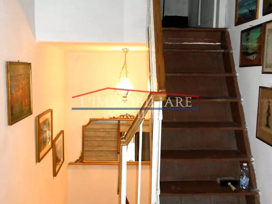 Immagine 38 di Casa indipendente in vendita  a Massa