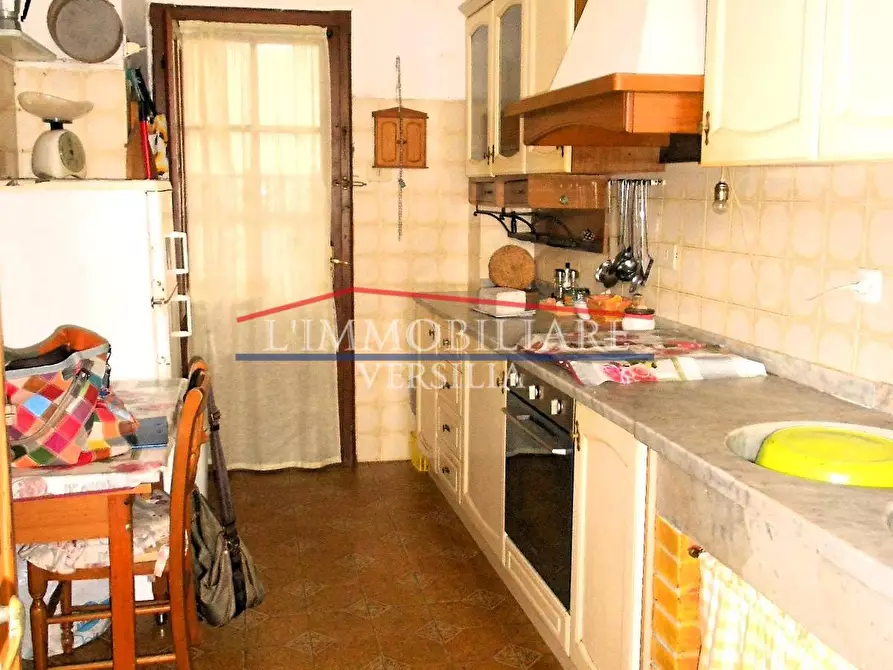 Immagine 26 di Casa indipendente in vendita  a Massa