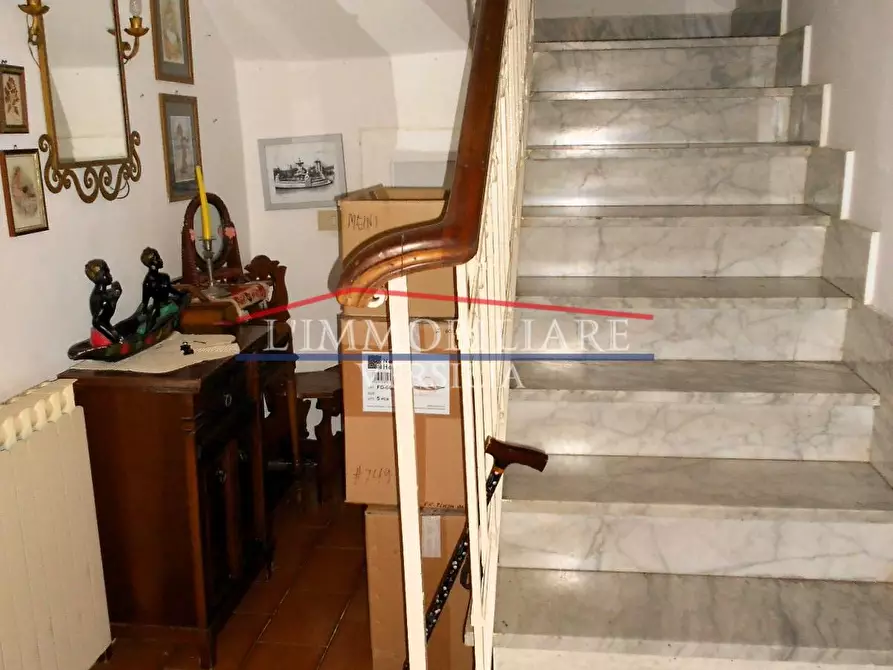 Immagine 24 di Casa indipendente in vendita  a Massa