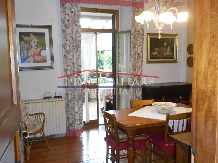 Immagine 6 di Casa indipendente in vendita  a Massa