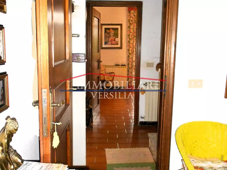 Immagine 19 di Casa indipendente in vendita  a Massa