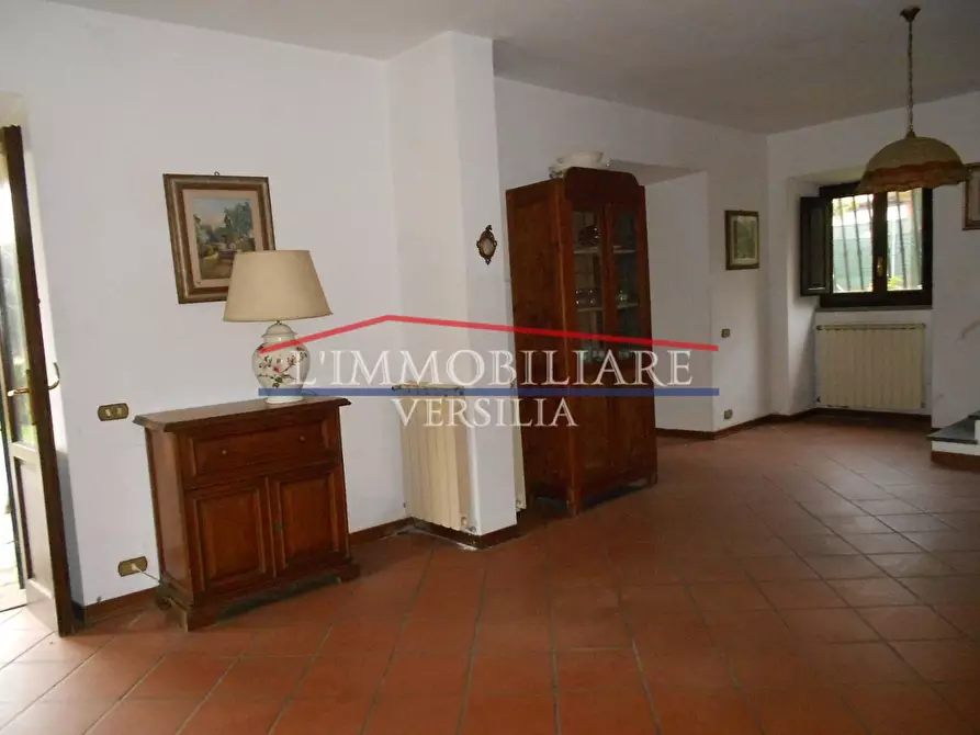 Immagine 25 di Terratetto in vendita  a Montignoso