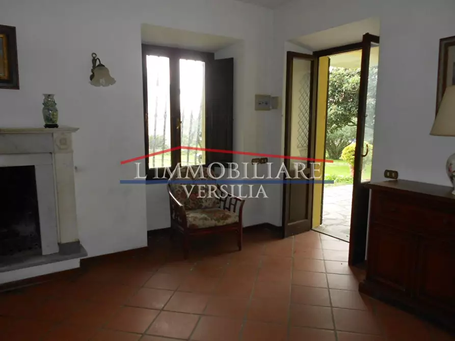 Immagine 38 di Terratetto in vendita  a Montignoso