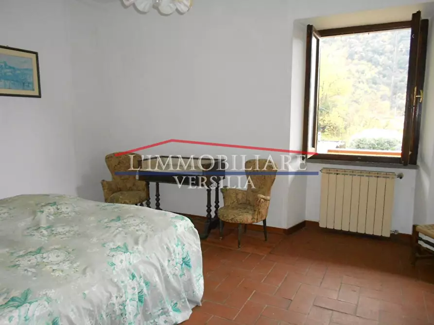 Immagine 33 di Terratetto in vendita  a Montignoso