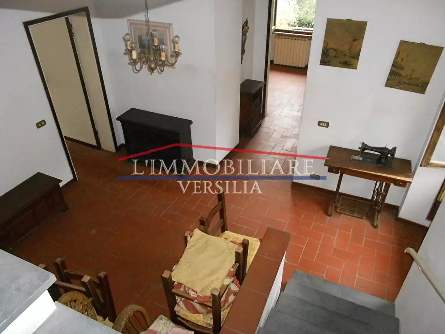 Immagine 61 di Terratetto in vendita  a Montignoso