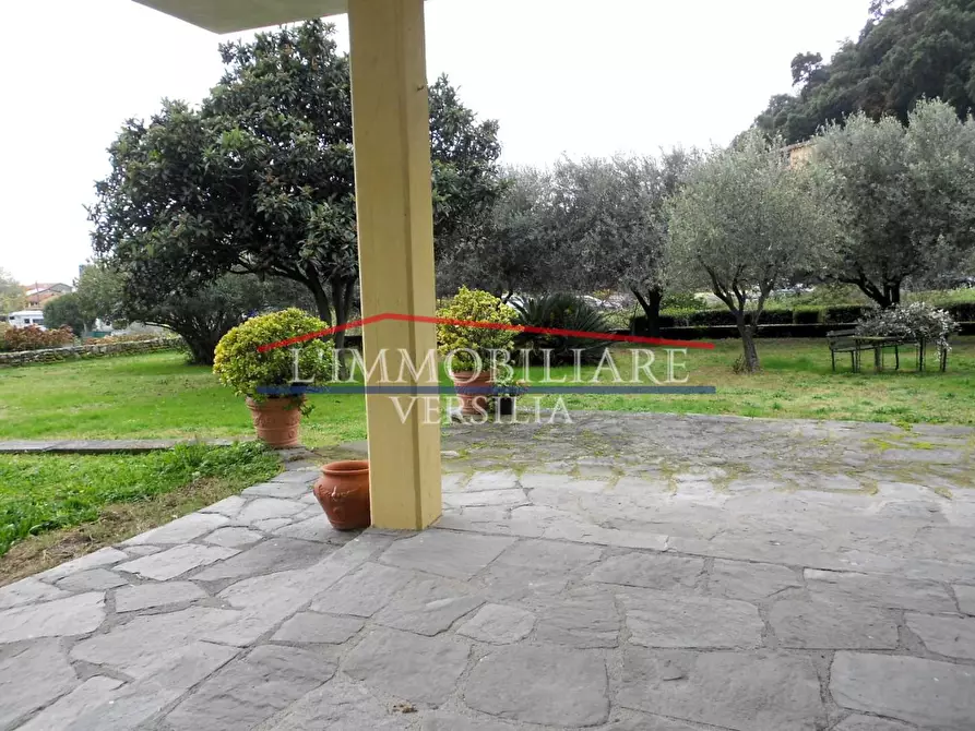 Immagine 54 di Terratetto in vendita  a Montignoso