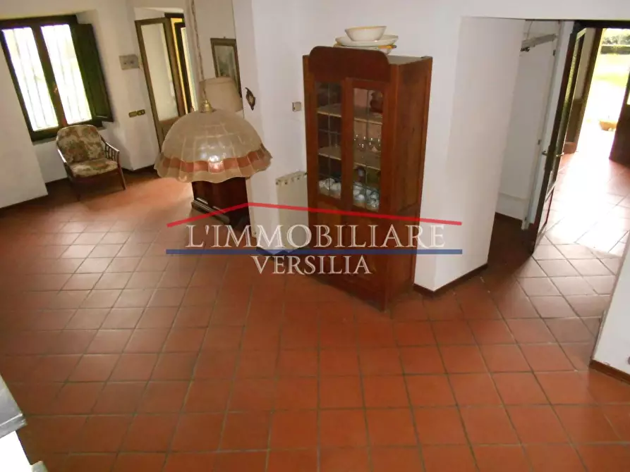 Immagine 12 di Terratetto in vendita  a Montignoso