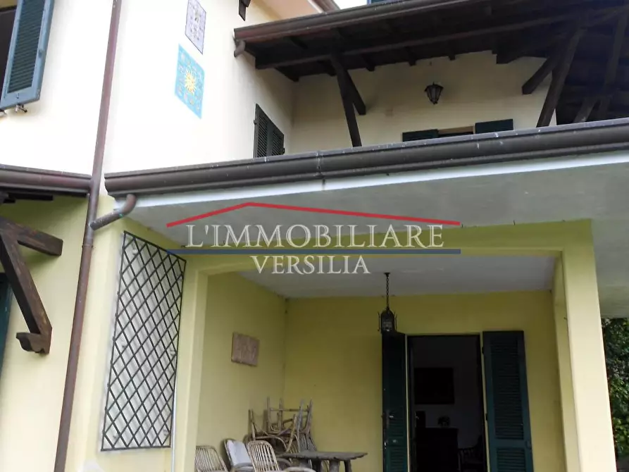 Immagine 24 di Terratetto in vendita  a Montignoso