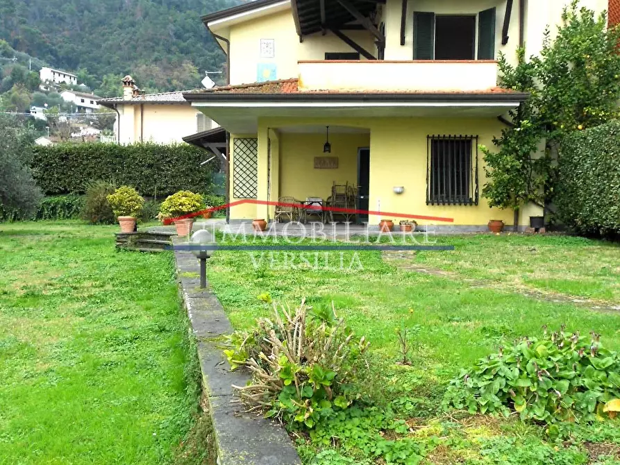 Immagine 51 di Terratetto in vendita  a Montignoso