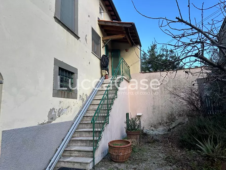 Immagine 29 di Porzione di casa in vendita  a Villa Basilica