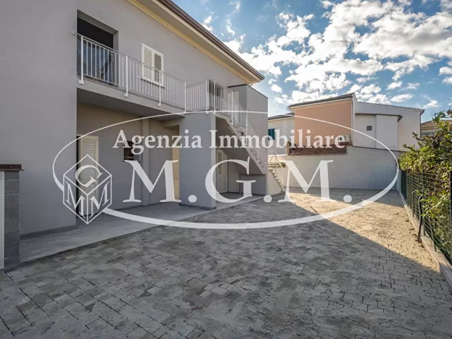 Immagine 7 di Appartamento in vendita  a Pontedera