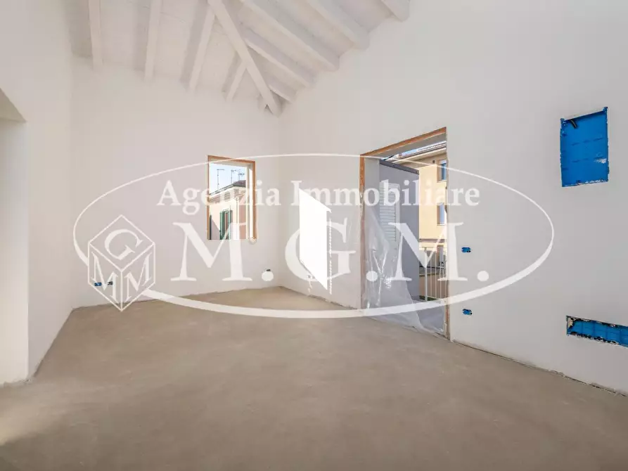 Immagine 13 di Appartamento in vendita  a Pontedera