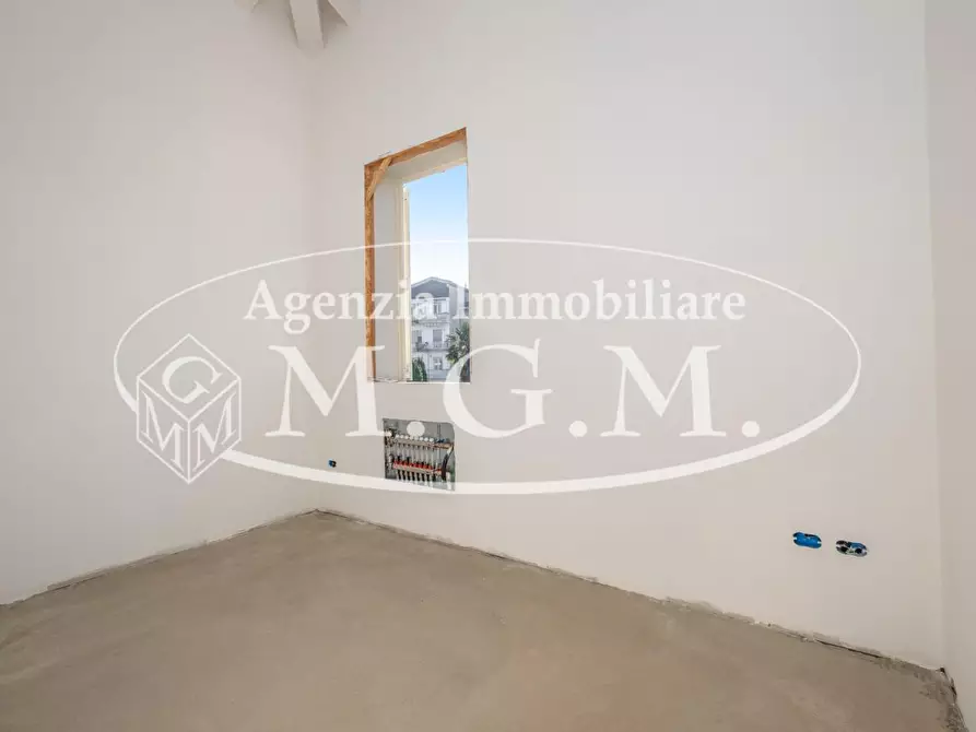 Immagine 21 di Appartamento in vendita  a Pontedera