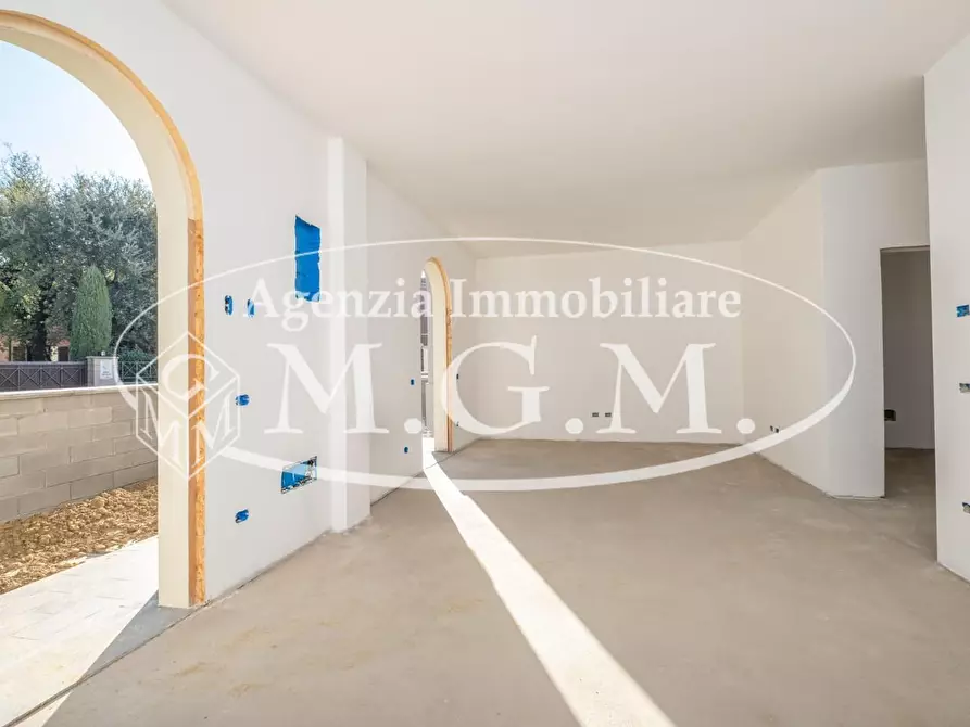 Immagine 12 di Appartamento in vendita  a Pontedera