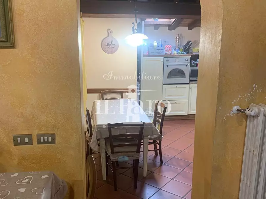 Immagine 8 di Porzione di casa in vendita  a Campi Bisenzio