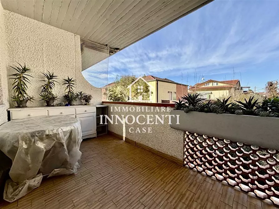 Immagine 1 di Appartamento in vendita  a Massa