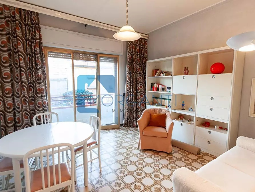 Immagine 2 di Appartamento in vendita  a Camaiore