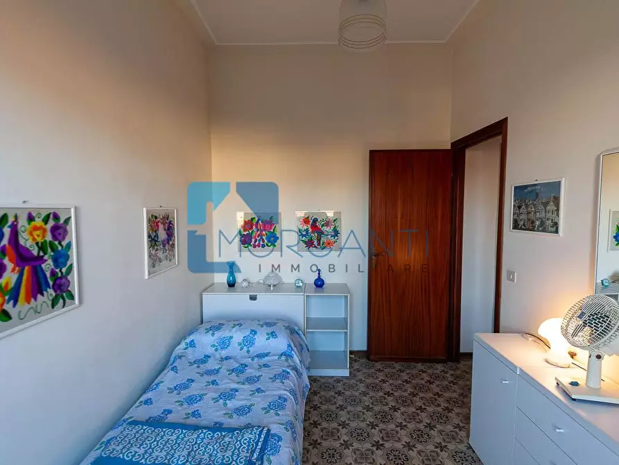 Immagine 13 di Appartamento in vendita  a Camaiore