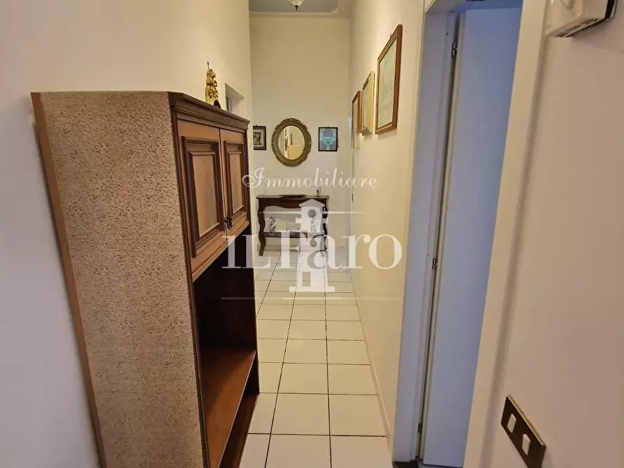 Immagine 32 di Appartamento in vendita  a Campi Bisenzio