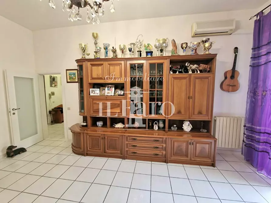 Immagine 9 di Appartamento in vendita  a Campi Bisenzio